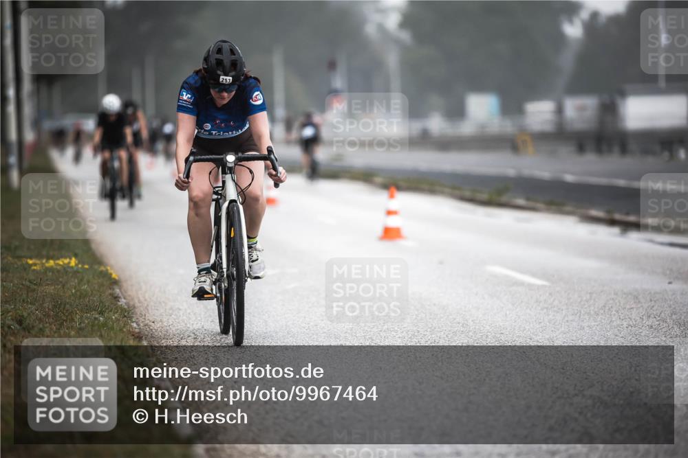 16.08.2026 - KN Förde Triathlon 2026 H.Heesch http://msf.ph/oto/9967464 16.08.2026 09:39:36 Radfahren 119, 227, 253 meine-sportfotos.de
