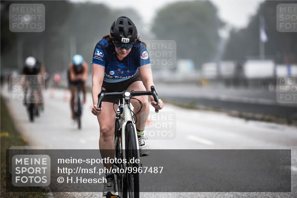 16.08.2026 - KN Förde Triathlon 2026 H.Heesch http://msf.ph/oto/9967487 16.08.2026 09:39:37 Radfahren 119, 227, 242, 253, 537 meine-sportfotos.de