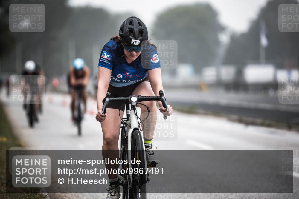 16.08.2026 - KN Förde Triathlon 2026 H.Heesch http://msf.ph/oto/9967491 16.08.2026 09:39:37 Radfahren 119, 227, 242, 253, 537 meine-sportfotos.de