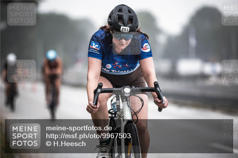16.08.2026 - KN Förde Triathlon 2026 H.Heesch http://msf.ph/oto/9967503 16.08.2026 09:39:38 Radfahren 119, 227, 242, 253, 537 meine-sportfotos.de