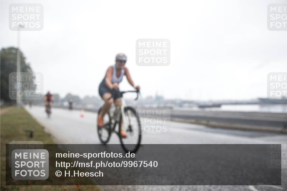 16.08.2026 - KN Förde Triathlon 2026 H.Heesch http://msf.ph/oto/9967540 16.08.2026 09:28:32 Radfahren 117, 139, 160, 163, 167, 200 meine-sportfotos.de