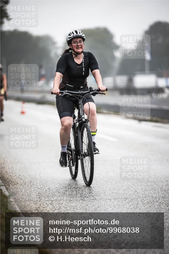 16.08.2026 - KN Förde Triathlon 2026 H.Heesch http://msf.ph/oto/9968038 16.08.2026 09:41:16 Radfahren 149, 205, 233, 234, 240, 264 meine-sportfotos.de