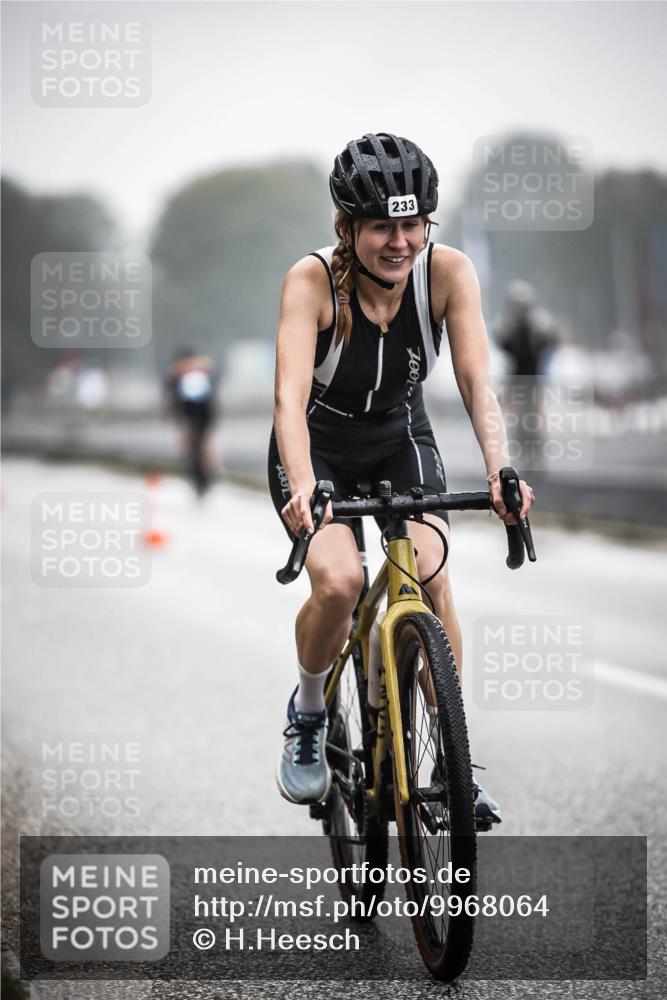 16.08.2026 - KN Förde Triathlon 2026 H.Heesch http://msf.ph/oto/9968064 16.08.2026 09:41:19 Radfahren 149, 205, 233, 234, 240, 264 meine-sportfotos.de