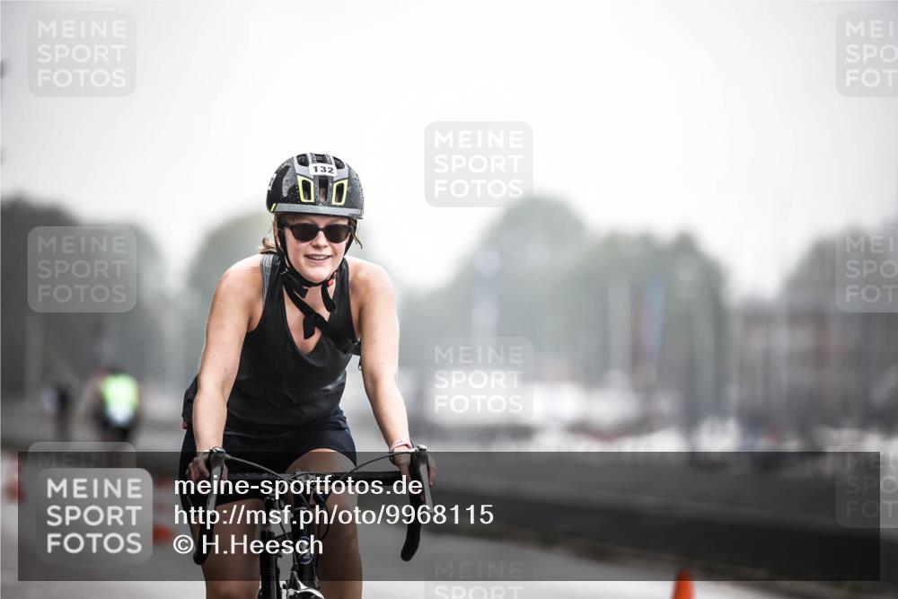 16.08.2026 - KN Förde Triathlon 2026 H.Heesch http://msf.ph/oto/9968115 16.08.2026 09:41:30 Radfahren 102, 122, 132, 137, 235 meine-sportfotos.de