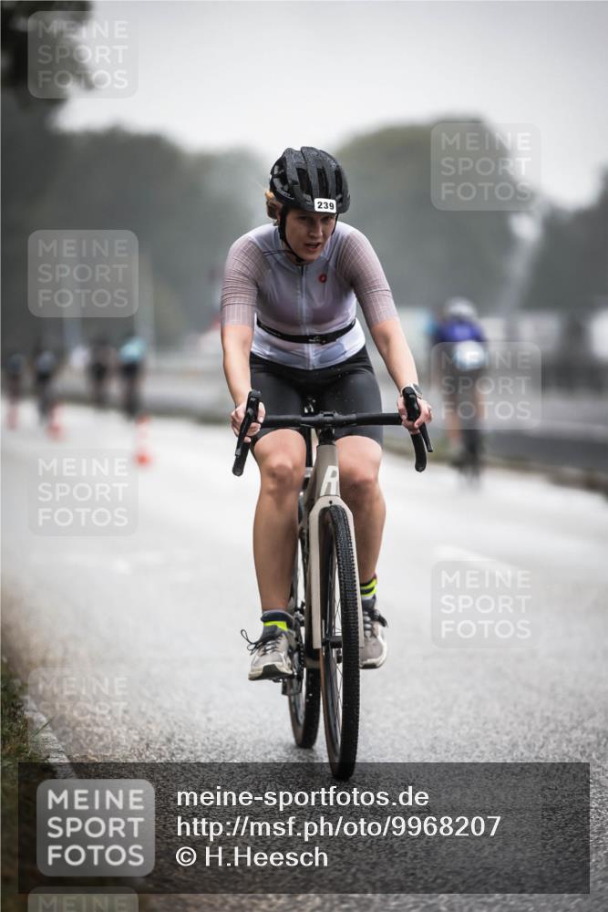 16.08.2026 - KN Förde Triathlon 2026 H.Heesch http://msf.ph/oto/9968207 16.08.2026 09:41:53 Radfahren 128, 181, 194, 239, 245 meine-sportfotos.de