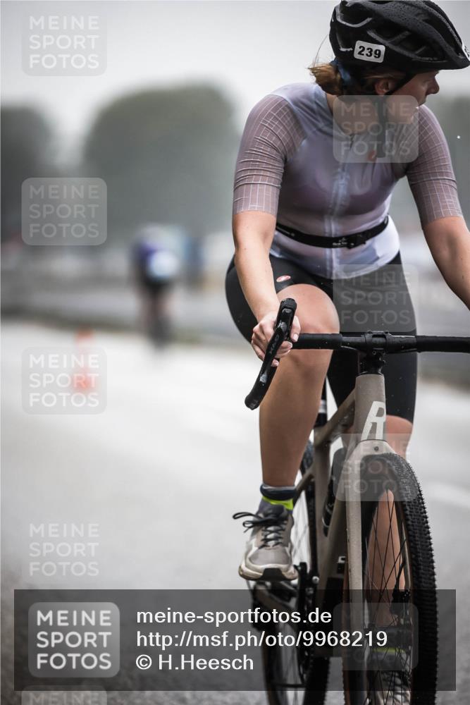 16.08.2026 - KN Förde Triathlon 2026 H.Heesch http://msf.ph/oto/9968219 16.08.2026 09:41:54 Radfahren 128, 194, 239, 245 meine-sportfotos.de