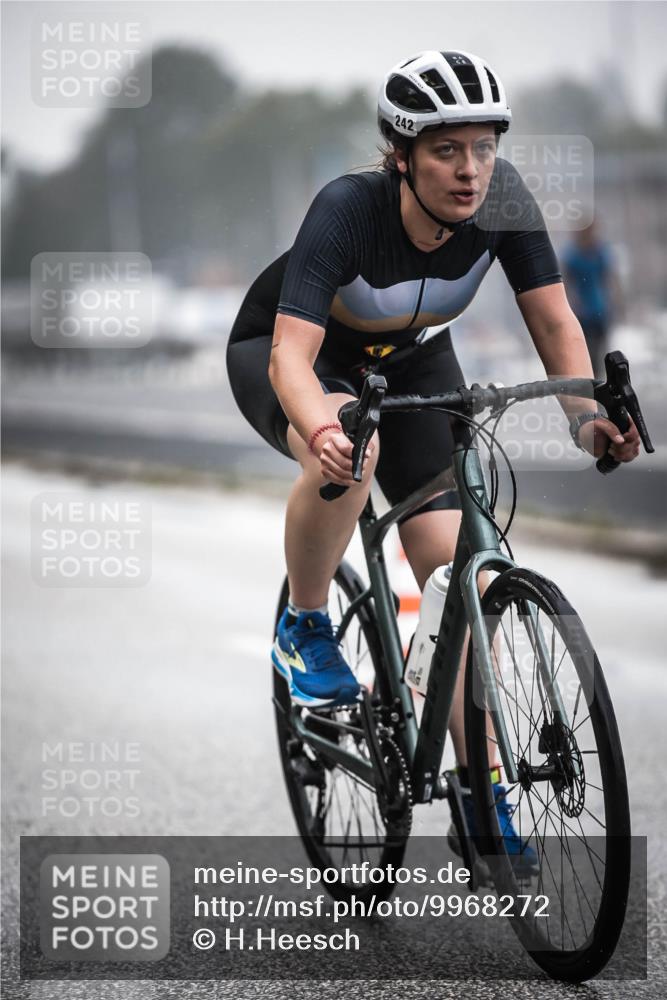 16.08.2026 - KN Förde Triathlon 2026 H.Heesch http://msf.ph/oto/9968272 16.08.2026 09:42:15 Radfahren 141, 226, 242 meine-sportfotos.de