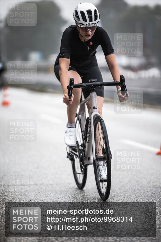 16.08.2026 - KN Förde Triathlon 2026 H.Heesch http://msf.ph/oto/9968314 16.08.2026 09:42:27 Radfahren 159, 165, 217, 260 meine-sportfotos.de