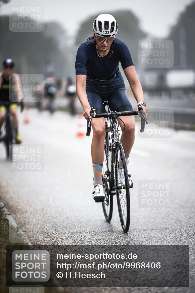 16.08.2026 - KN Förde Triathlon 2026 H.Heesch http://msf.ph/oto/9968406 16.08.2026 09:43:00 Radfahren 127, 133, 214, 219, 222 meine-sportfotos.de