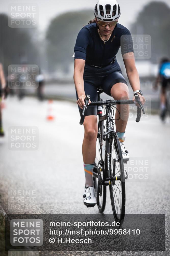 16.08.2026 - KN Förde Triathlon 2026 H.Heesch http://msf.ph/oto/9968410 16.08.2026 09:43:01 Radfahren 127, 133, 140, 214, 219, 222, 223 meine-sportfotos.de