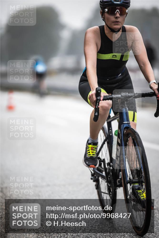 16.08.2026 - KN Förde Triathlon 2026 H.Heesch http://msf.ph/oto/9968427 16.08.2026 09:43:03 Radfahren 133, 140, 214, 219, 223 meine-sportfotos.de
