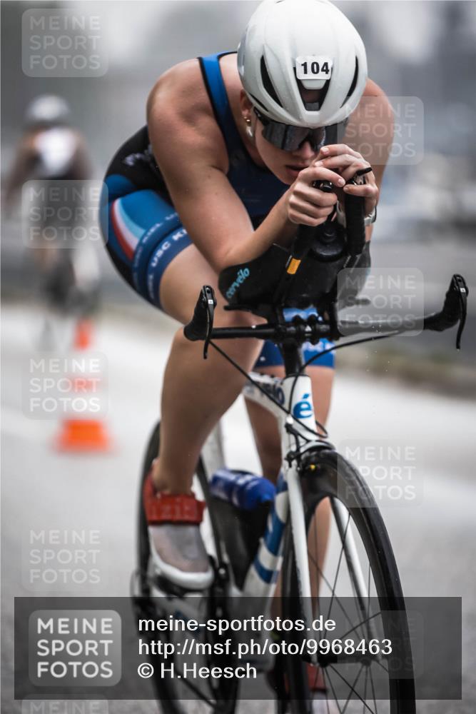 16.08.2026 - KN Förde Triathlon 2026 H.Heesch http://msf.ph/oto/9968463 16.08.2026 09:43:10 Radfahren 158, 162 meine-sportfotos.de