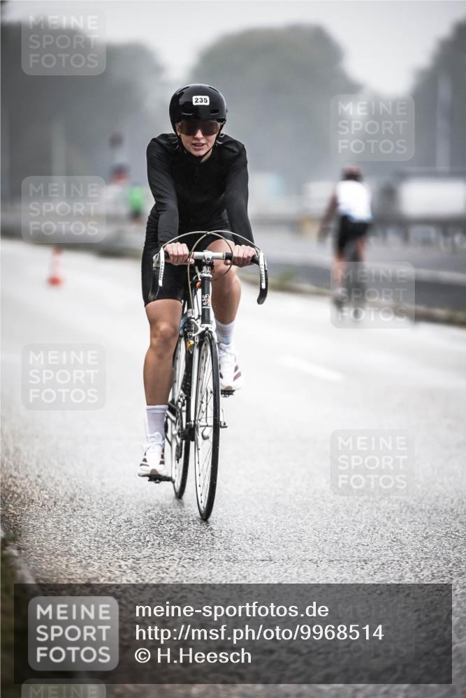 16.08.2026 - KN Förde Triathlon 2026 H.Heesch http://msf.ph/oto/9968514 16.08.2026 09:44:13 Radfahren 130, 131, 235, 245, 251, 805 meine-sportfotos.de