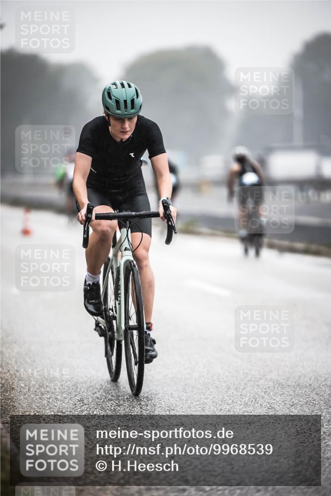 16.08.2026 - KN Förde Triathlon 2026 H.Heesch http://msf.ph/oto/9968539 16.08.2026 09:44:16 Radfahren 129, 131, 137, 235, 245, 805 meine-sportfotos.de