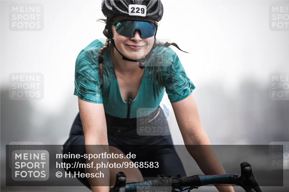 16.08.2026 - KN Förde Triathlon 2026 H.Heesch http://msf.ph/oto/9968583 16.08.2026 09:44:25 Radfahren 105, 170, 229 meine-sportfotos.de