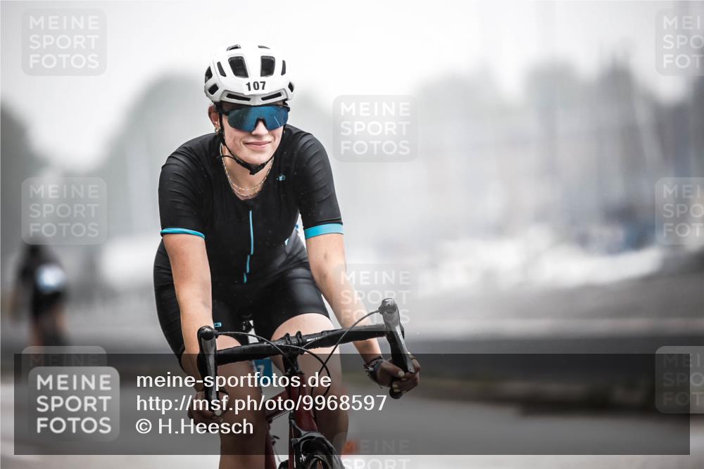 16.08.2026 - KN Förde Triathlon 2026 H.Heesch http://msf.ph/oto/9968597 16.08.2026 09:44:32 Radfahren 107, 205, 213, 254 meine-sportfotos.de