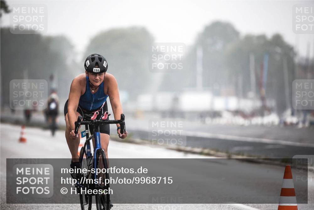16.08.2026 - KN Förde Triathlon 2026 H.Heesch http://msf.ph/oto/9968715 16.08.2026 09:45:23 Radfahren 120, 155, 188, 238, 252 meine-sportfotos.de