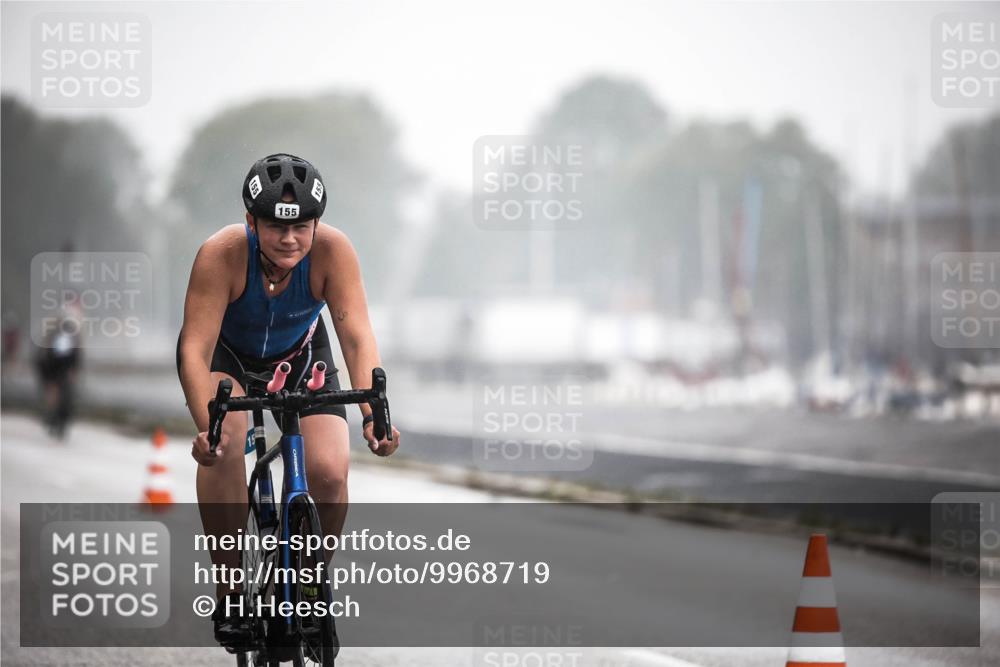 16.08.2026 - KN Förde Triathlon 2026 H.Heesch http://msf.ph/oto/9968719 16.08.2026 09:45:23 Radfahren 120, 155, 188, 238, 252 meine-sportfotos.de
