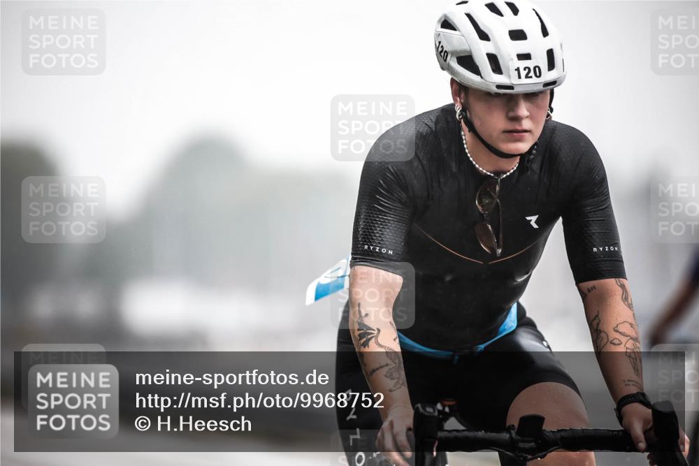 16.08.2026 - KN Förde Triathlon 2026 H.Heesch http://msf.ph/oto/9968752 16.08.2026 09:45:27 Radfahren 120, 154, 155, 238, 243 meine-sportfotos.de