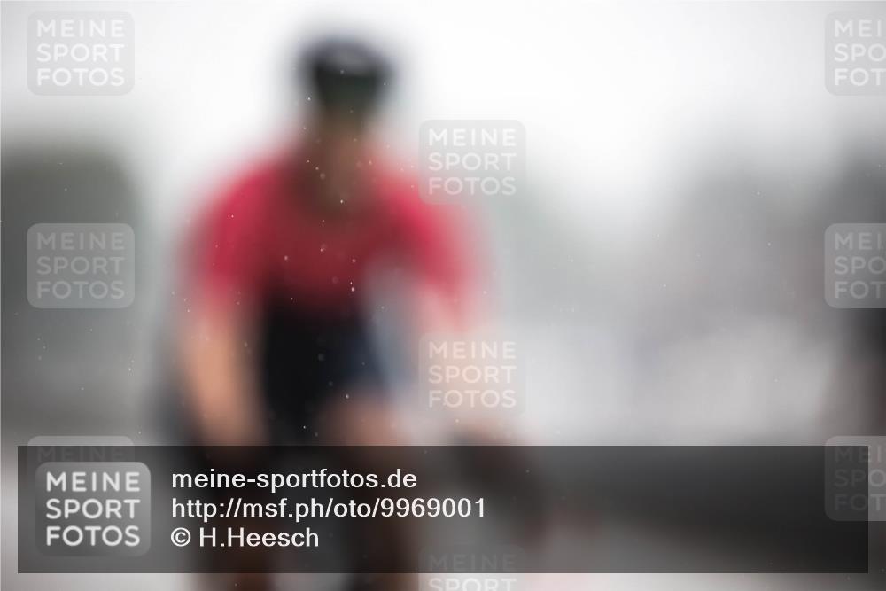 16.08.2026 - KN Förde Triathlon 2026 H.Heesch http://msf.ph/oto/9969001 16.08.2026 09:46:35 Radfahren 109, 198, 202, 216, 244, 267 meine-sportfotos.de