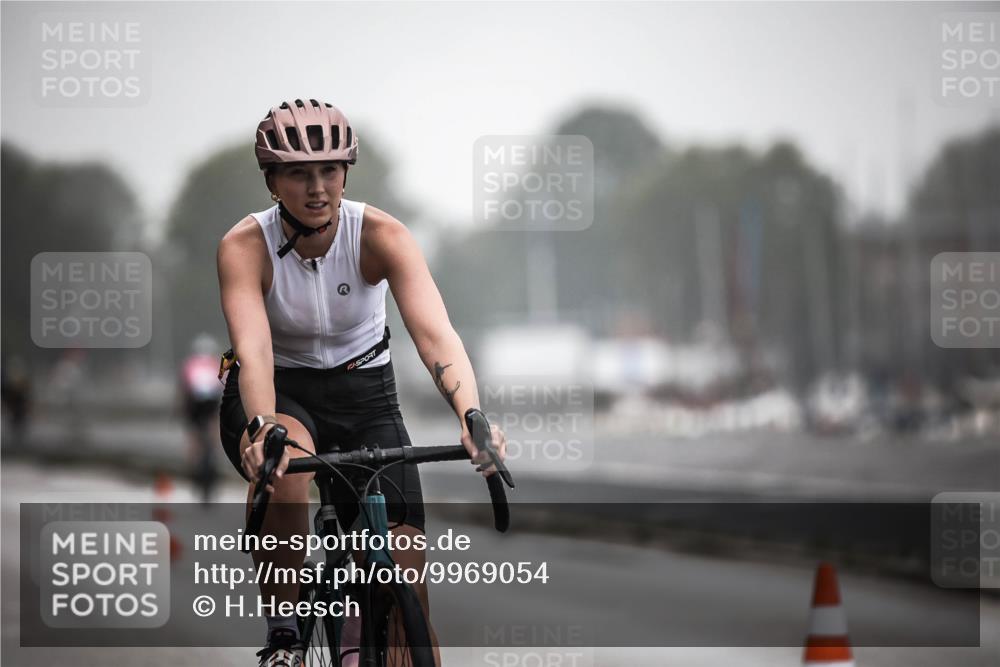 16.08.2026 - KN Förde Triathlon 2026 H.Heesch http://msf.ph/oto/9969054 16.08.2026 09:46:51 Radfahren 161, 164, 187, 189, 236, 251, 262, 265 meine-sportfotos.de