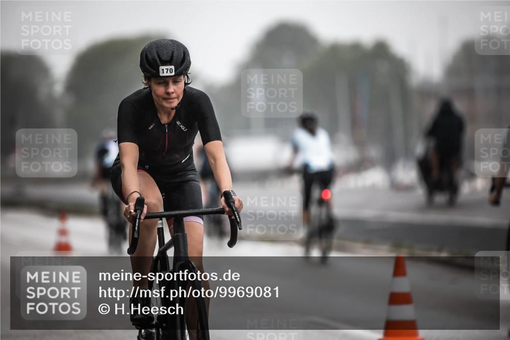 16.08.2026 - KN Förde Triathlon 2026 H.Heesch http://msf.ph/oto/9969081 16.08.2026 09:46:58 Radfahren 131, 161, 166, 170, 178, 192, 805 meine-sportfotos.de
