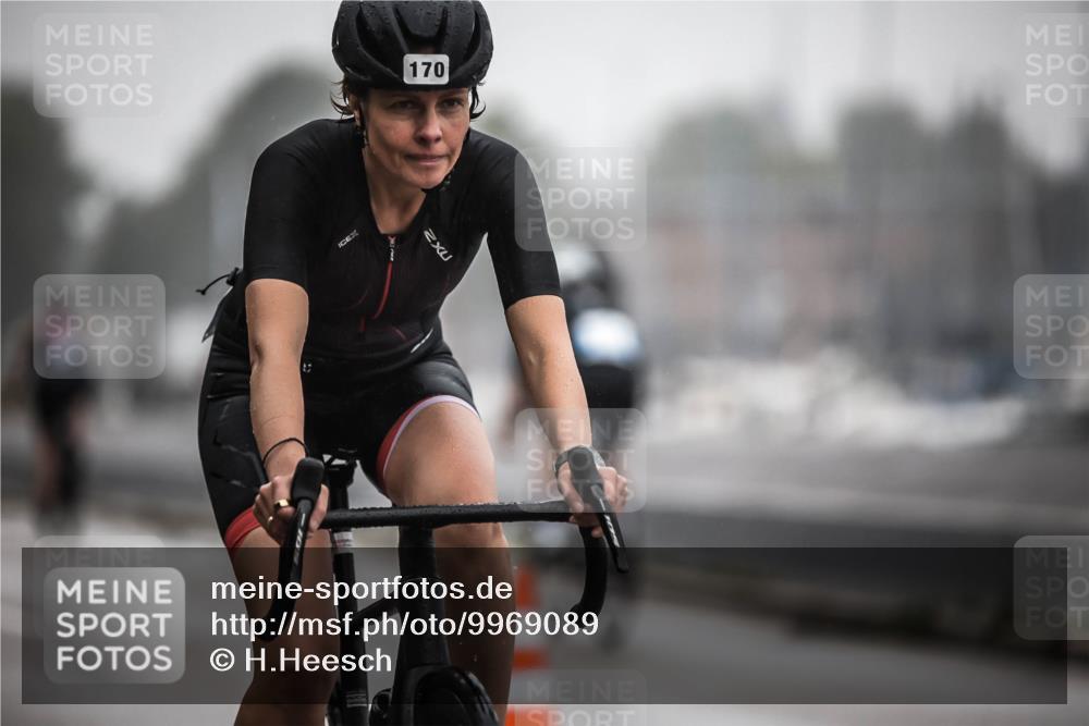 16.08.2026 - KN Förde Triathlon 2026 H.Heesch http://msf.ph/oto/9969089 16.08.2026 09:46:58 Radfahren 131, 161, 166, 170, 178, 192, 805 meine-sportfotos.de