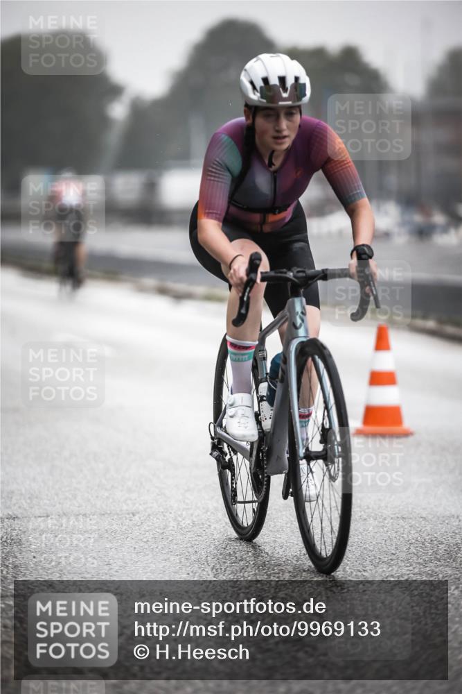 16.08.2026 - KN Förde Triathlon 2026 H.Heesch http://msf.ph/oto/9969133 16.08.2026 09:47:25 Radfahren 138, 228, 248, 254 meine-sportfotos.de