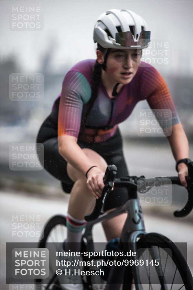 16.08.2026 - KN Förde Triathlon 2026 H.Heesch http://msf.ph/oto/9969145 16.08.2026 09:47:26 Radfahren 138, 228, 248, 254 meine-sportfotos.de