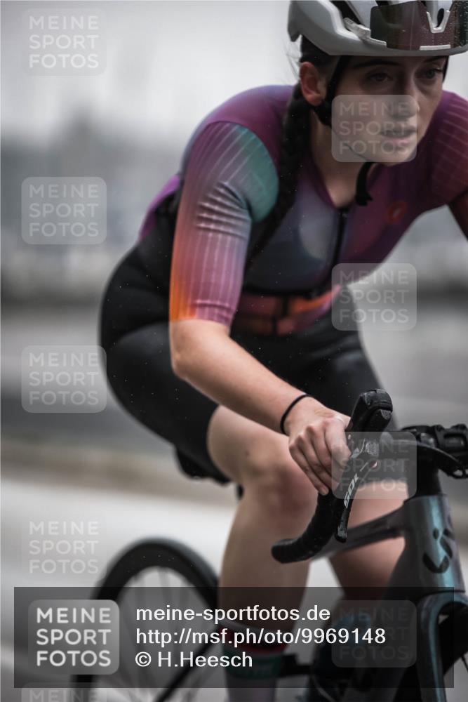 16.08.2026 - KN Förde Triathlon 2026 H.Heesch http://msf.ph/oto/9969148 16.08.2026 09:47:26 Radfahren 138, 228, 248, 254 meine-sportfotos.de
