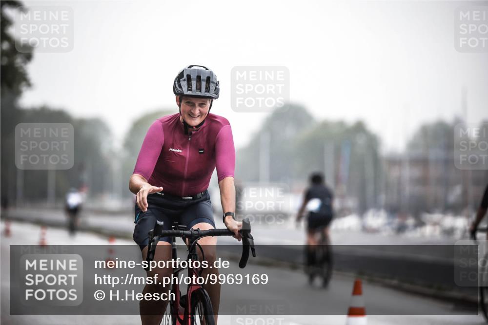 16.08.2026 - KN Förde Triathlon 2026 H.Heesch http://msf.ph/oto/9969169 16.08.2026 09:47:39 Radfahren 123, 146, 174, 261, 263 meine-sportfotos.de