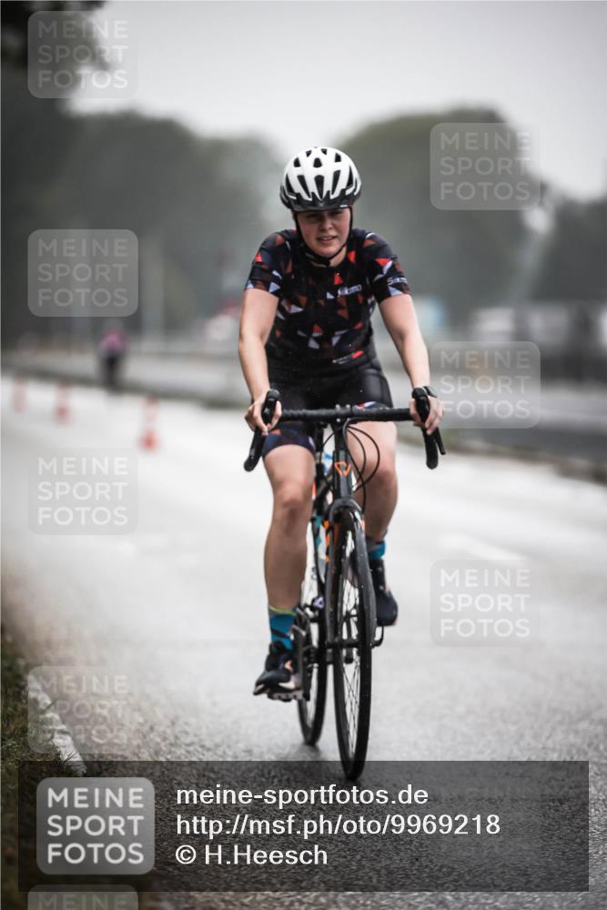 16.08.2026 - KN Förde Triathlon 2026 H.Heesch http://msf.ph/oto/9969218 16.08.2026 09:48:15 Radfahren 116, 246, 268 meine-sportfotos.de