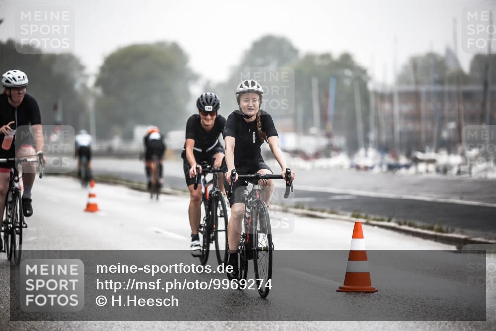 16.08.2026 - KN Förde Triathlon 2026 H.Heesch http://msf.ph/oto/9969274 16.08.2026 09:48:31 Radfahren 145, 153, 168, 195, 238, 243, 250, 252 meine-sportfotos.de