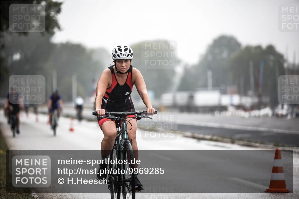 16.08.2026 - KN Förde Triathlon 2026 H.Heesch http://msf.ph/oto/9969285 16.08.2026 09:48:33 Radfahren 153, 168, 195, 225, 230, 243, 250, 252 meine-sportfotos.de
