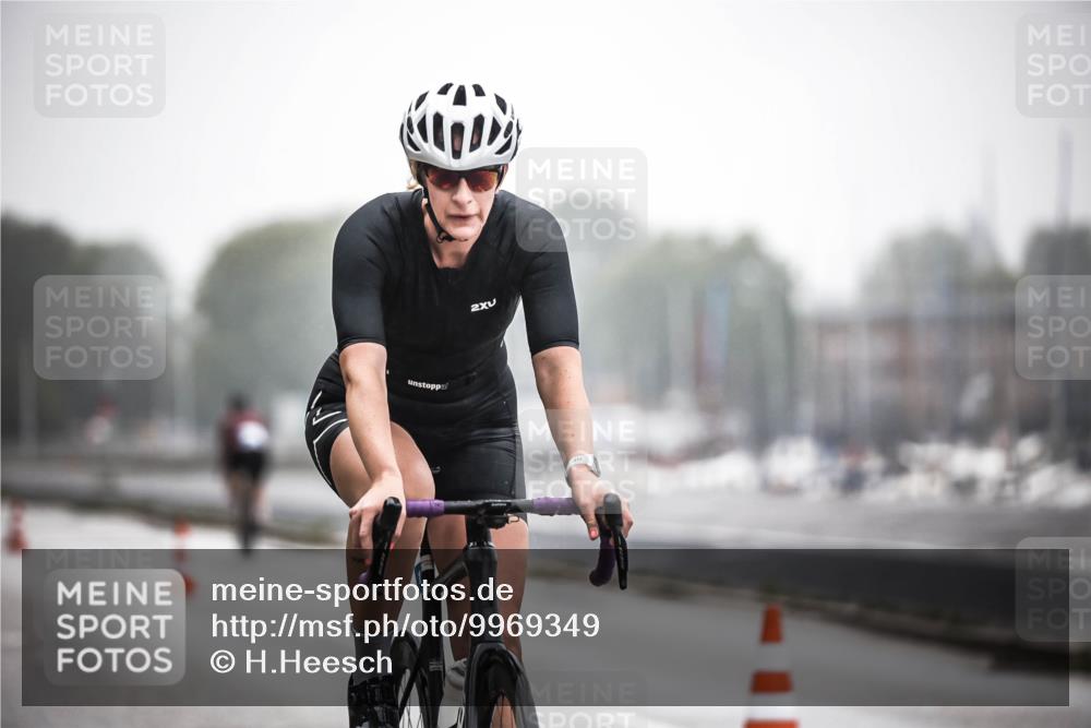 16.08.2026 - KN Förde Triathlon 2026 H.Heesch http://msf.ph/oto/9969349 16.08.2026 09:48:40 Radfahren 172, 175, 188, 225, 230 meine-sportfotos.de
