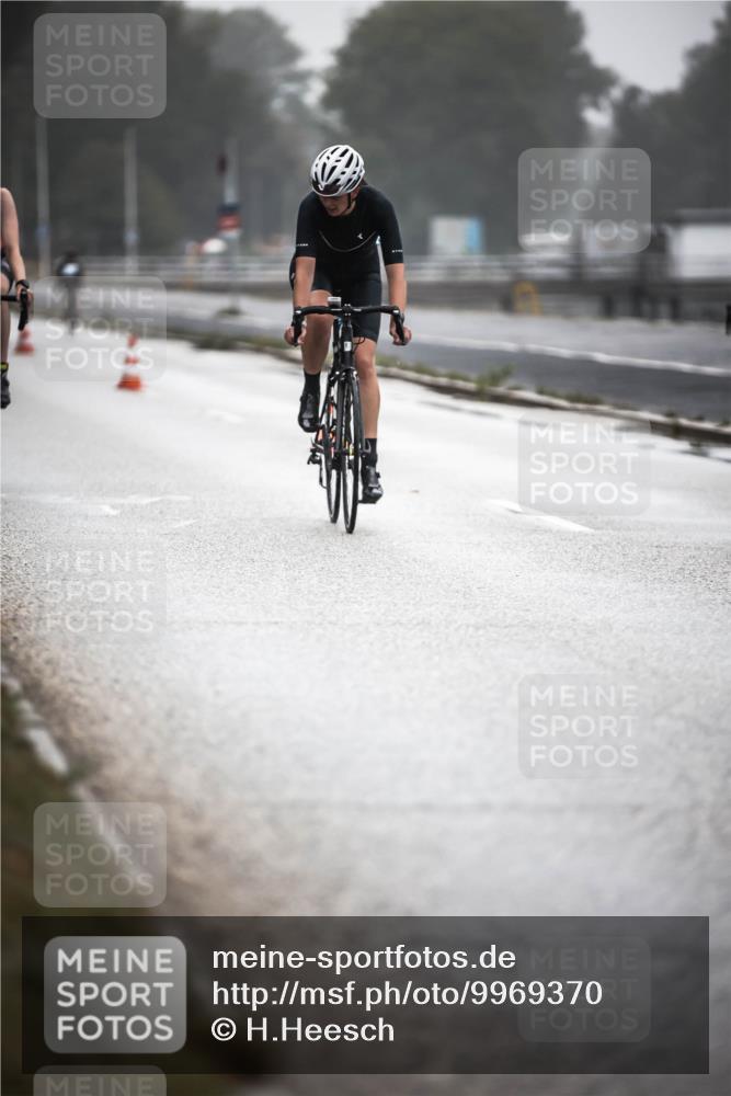 16.08.2026 - KN Förde Triathlon 2026 H.Heesch http://msf.ph/oto/9969370 16.08.2026 09:49:04 Radfahren 190, 198 meine-sportfotos.de