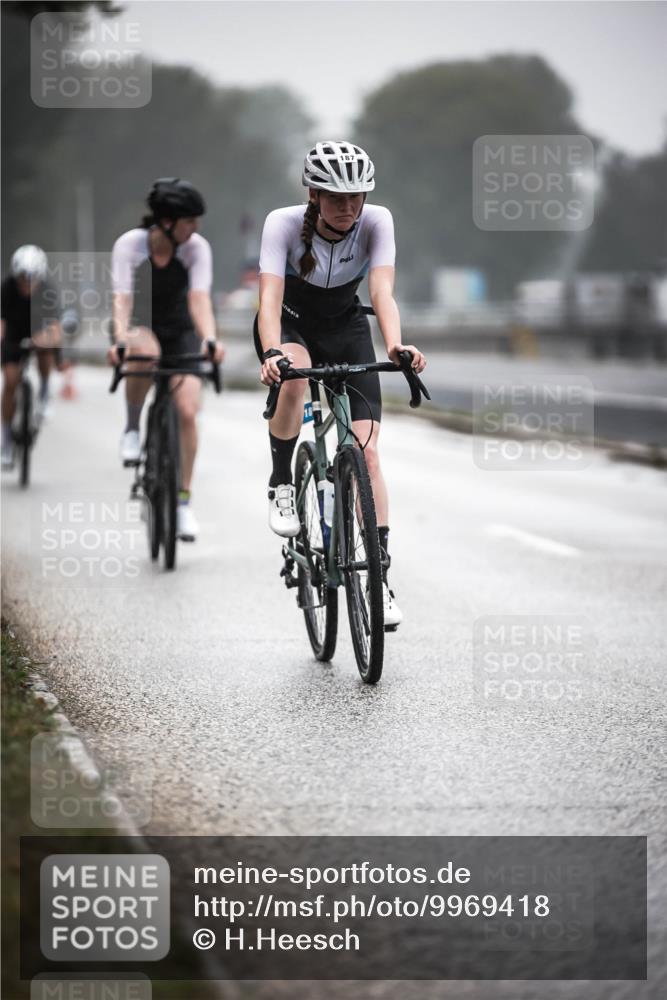 16.08.2026 - KN Förde Triathlon 2026 H.Heesch http://msf.ph/oto/9969418 16.08.2026 09:49:28 Radfahren 118, 161, 164, 178, 187, 189, 192, 253, 255 meine-sportfotos.de