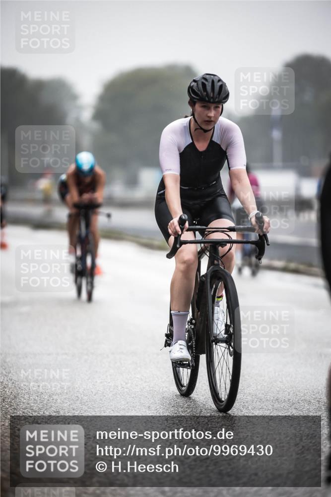 16.08.2026 - KN Förde Triathlon 2026 H.Heesch http://msf.ph/oto/9969430 16.08.2026 09:49:29 Radfahren 118, 161, 164, 178, 187, 189, 192, 253, 255 meine-sportfotos.de