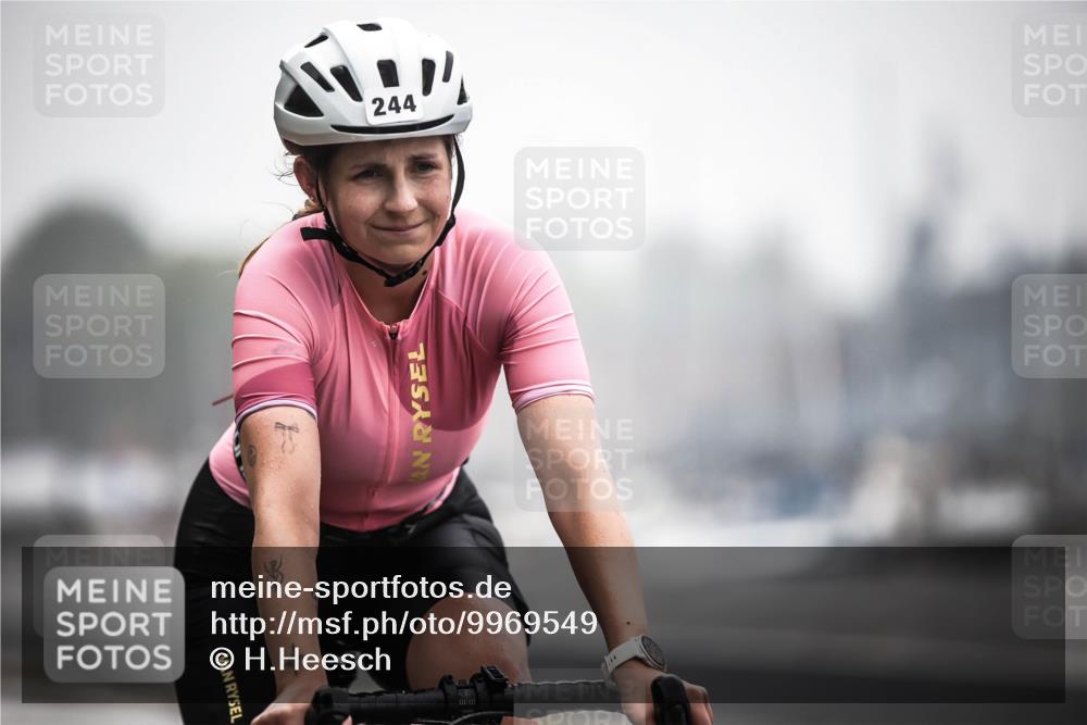 16.08.2026 - KN Förde Triathlon 2026 H.Heesch http://msf.ph/oto/9969549 16.08.2026 09:49:55 Radfahren 117, 186, 236, 244 meine-sportfotos.de