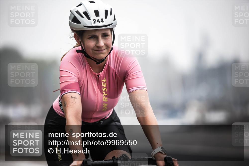 16.08.2026 - KN Förde Triathlon 2026 H.Heesch http://msf.ph/oto/9969550 16.08.2026 09:49:55 Radfahren 117, 186, 236, 244 meine-sportfotos.de