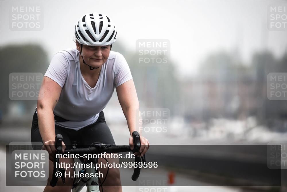 16.08.2026 - KN Förde Triathlon 2026 H.Heesch http://msf.ph/oto/9969596 16.08.2026 09:50:11 Radfahren 138, 242 meine-sportfotos.de