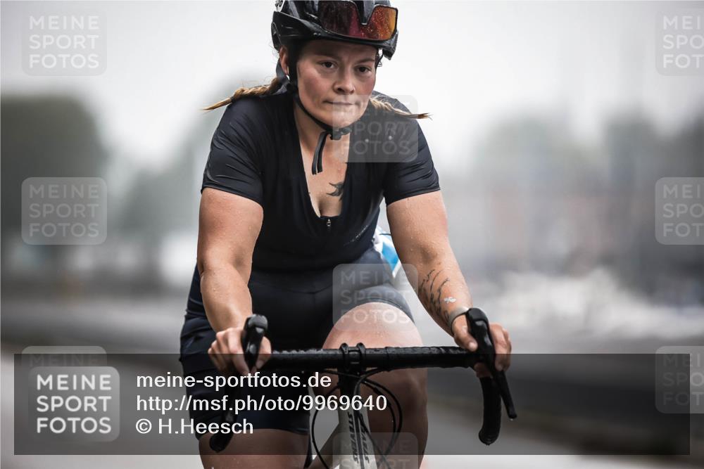 16.08.2026 - KN Förde Triathlon 2026 H.Heesch http://msf.ph/oto/9969640 16.08.2026 09:50:18 Radfahren 156, 174, 194, 239 meine-sportfotos.de