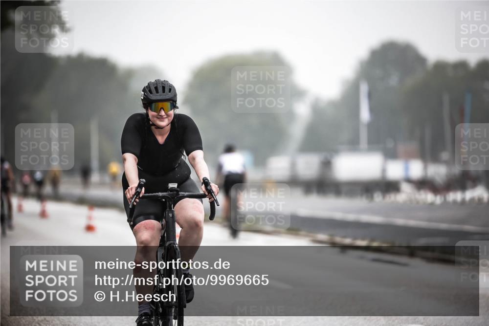 16.08.2026 - KN Förde Triathlon 2026 H.Heesch http://msf.ph/oto/9969665 16.08.2026 09:50:29 Radfahren 171, 180, 233, 234, 263, 266 meine-sportfotos.de