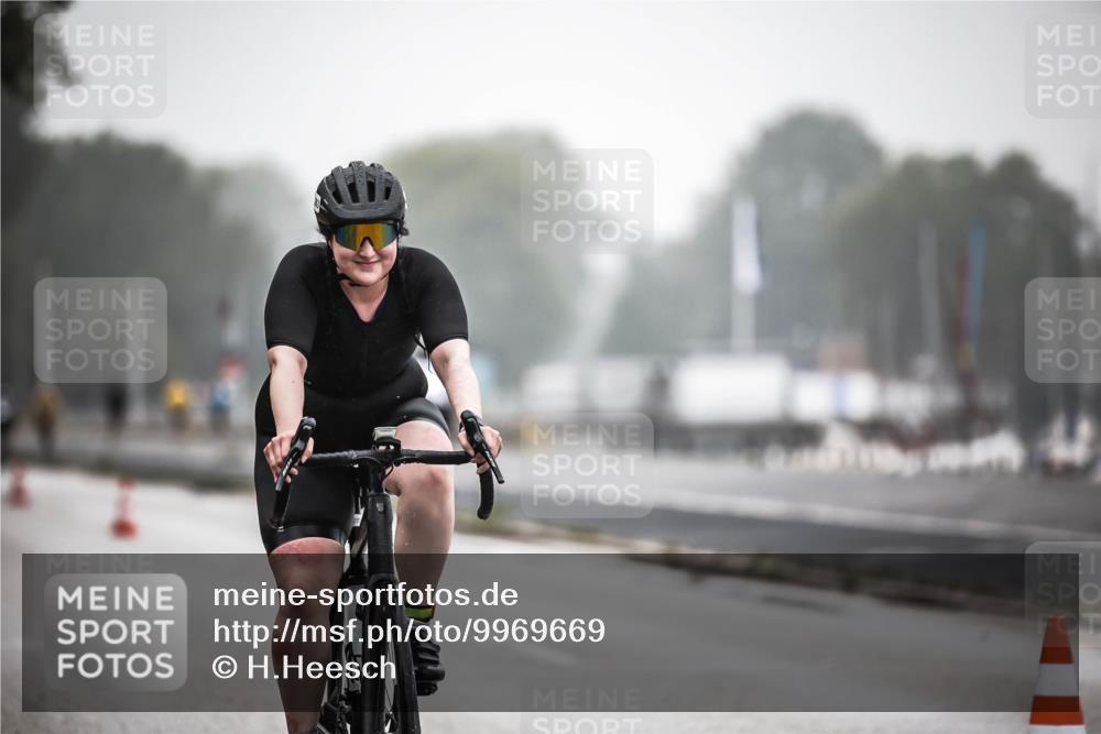 16.08.2026 - KN Förde Triathlon 2026 H.Heesch http://msf.ph/oto/9969669 16.08.2026 09:50:29 Radfahren 171, 180, 233, 234, 263, 266 meine-sportfotos.de
