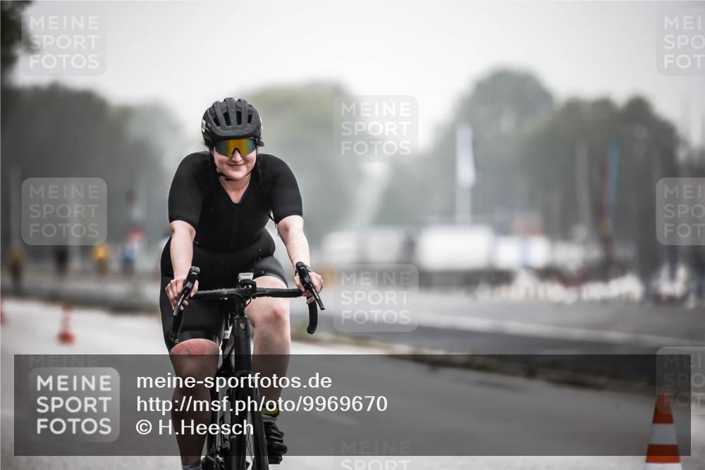 16.08.2026 - KN Förde Triathlon 2026 H.Heesch http://msf.ph/oto/9969670 16.08.2026 09:50:29 Radfahren 171, 180, 233, 234, 263, 266 meine-sportfotos.de