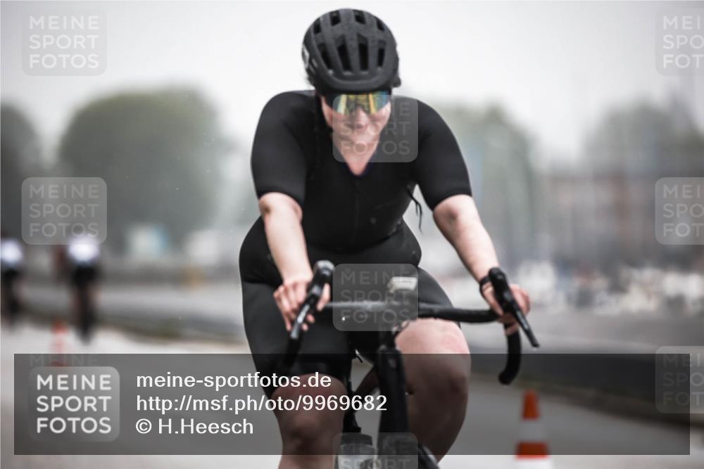 16.08.2026 - KN Förde Triathlon 2026 H.Heesch http://msf.ph/oto/9969682 16.08.2026 09:50:30 Radfahren 171, 180, 233, 234, 263, 266 meine-sportfotos.de