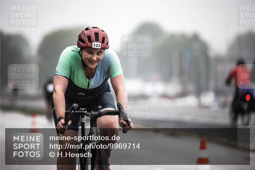 16.08.2026 - KN Förde Triathlon 2026 H.Heesch http://msf.ph/oto/9969714 16.08.2026 09:50:37 Radfahren 123, 126, 148, 217, 228 meine-sportfotos.de