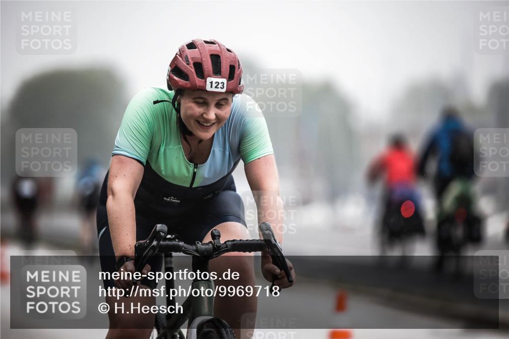 16.08.2026 - KN Förde Triathlon 2026 H.Heesch http://msf.ph/oto/9969718 16.08.2026 09:50:37 Radfahren 123, 126, 148, 217, 228 meine-sportfotos.de