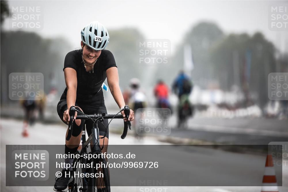 16.08.2026 - KN Förde Triathlon 2026 H.Heesch http://msf.ph/oto/9969726 16.08.2026 09:50:42 Radfahren 126, 148, 211, 217, 228 meine-sportfotos.de