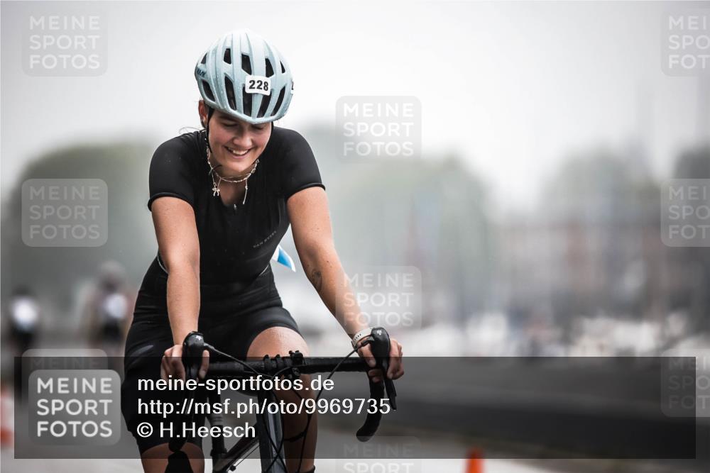 16.08.2026 - KN Förde Triathlon 2026 H.Heesch http://msf.ph/oto/9969735 16.08.2026 09:50:42 Radfahren 126, 148, 211, 217, 228 meine-sportfotos.de